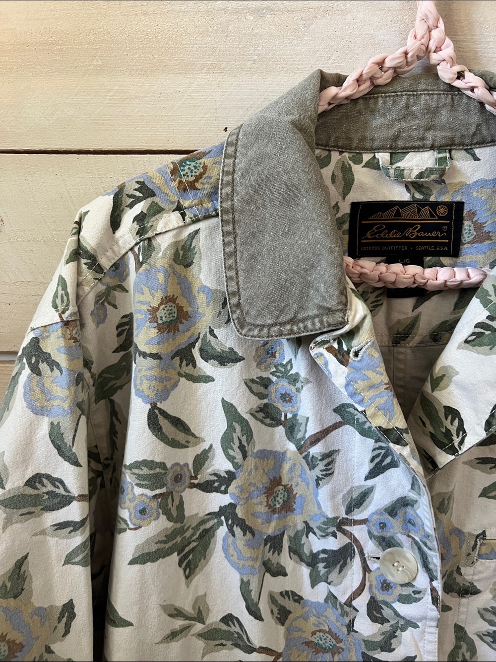 Vintage 90s Eddie Bauer Tan Blue Floral Chore Barn Field Coat Jacket Large - Picture 2 of 7
